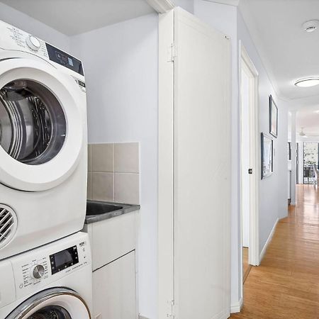 Unit 8 'The Rocks' Apartment Кулъм Бийч Екстериор снимка